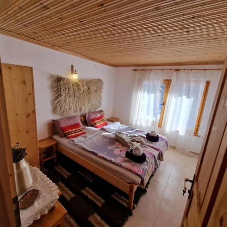 The House * Stoykite