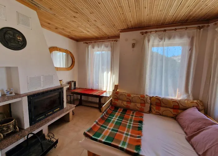 The House * Stoykite